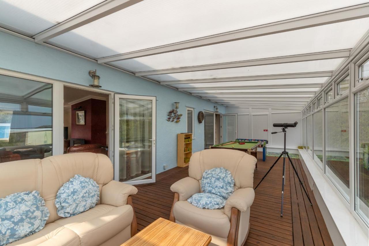 Sunningdale - Beach Side Cottage, Sea Views, Parking ซอนเดอร์สฟุต ภายนอก รูปภาพ