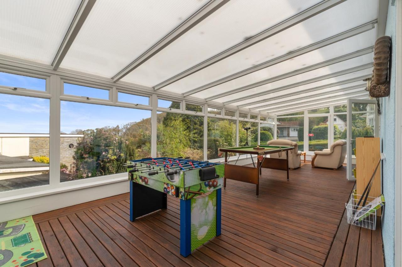 Sunningdale - Beach Side Cottage, Sea Views, Parking ซอนเดอร์สฟุต ภายนอก รูปภาพ